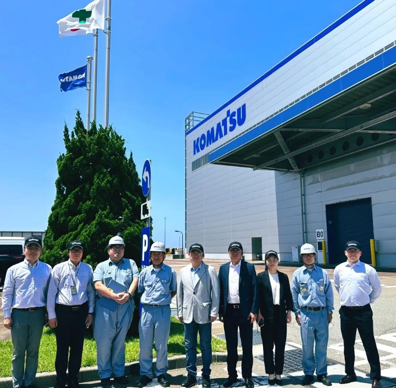DAMING INTERNATIONAL a vizitat KOMATSU.
