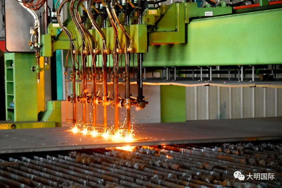 Das jährliche Verkaufsvolumen von Kohlenstoffstahl des Daming Jingjiang Processing Center überstieg 1 Million Tonnen und stellte damit einen neuen Rekord auf!