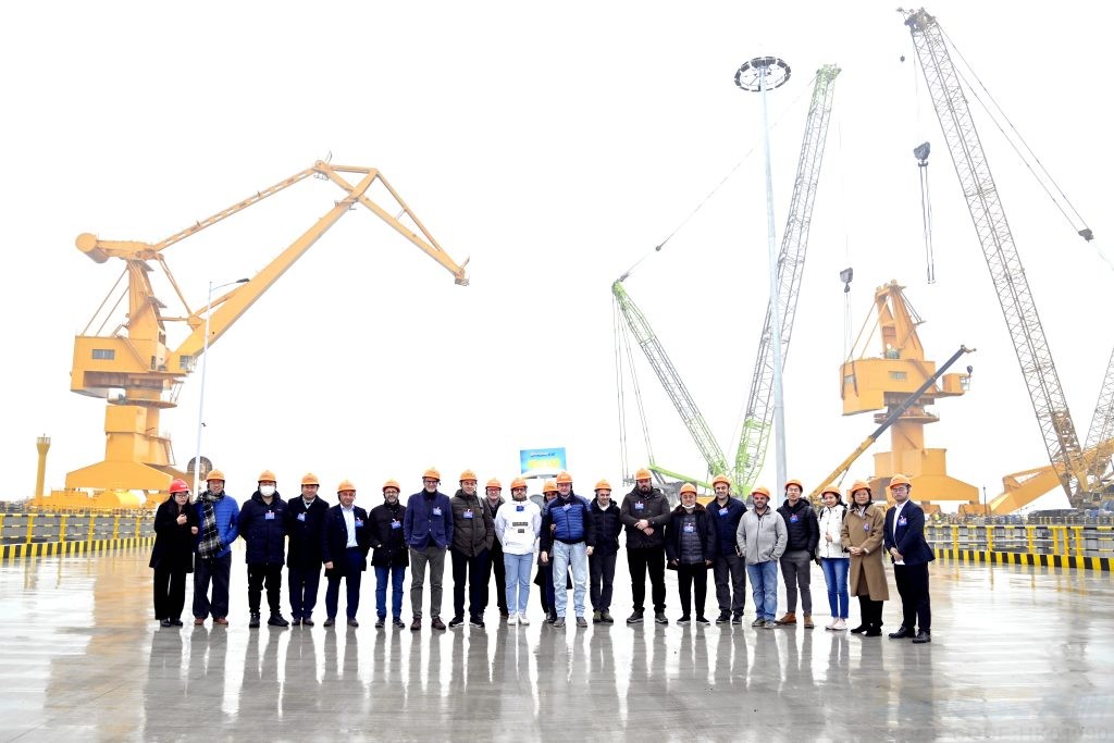 Guests for Daming International Overseas Business Fair Visiting Daming Port