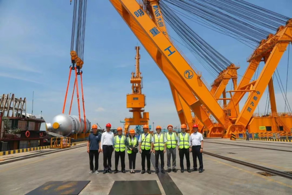Executive Officer of Komatsu Industries Visits Daming Heavy Industry