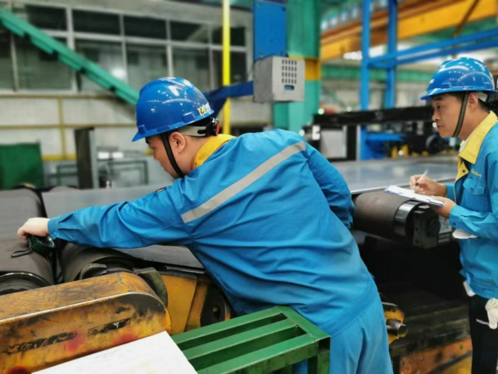 Quality Control Wang Mengzhe