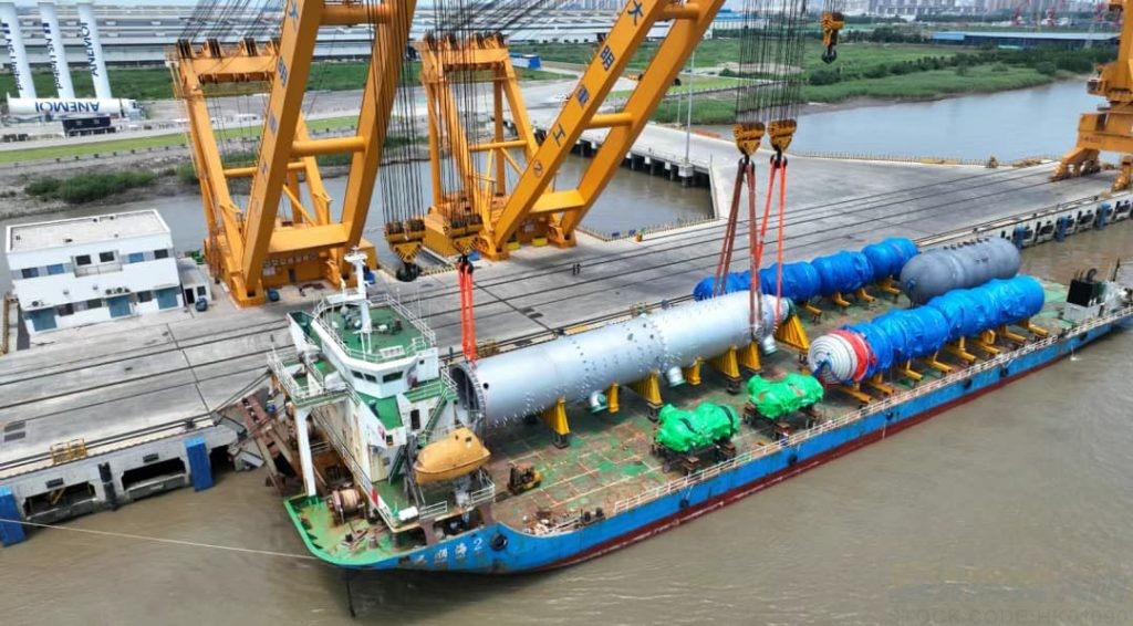The 800 Ton Vessel Is 38 Meter Long The 800 Ton Vessel Is 38 Meter Long