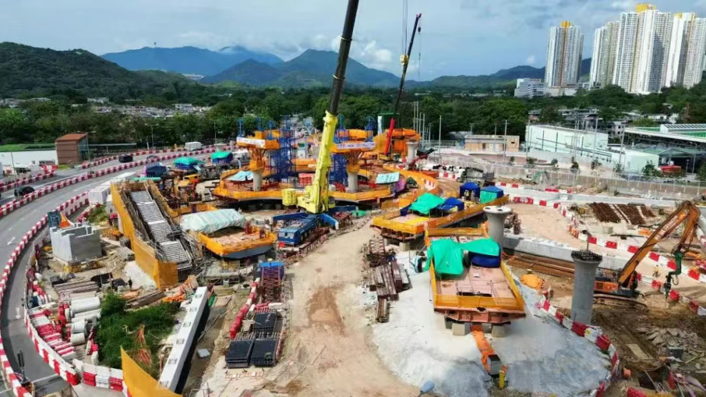 The Footbridge Span is Lifted The Footbridge Span is Lifted
