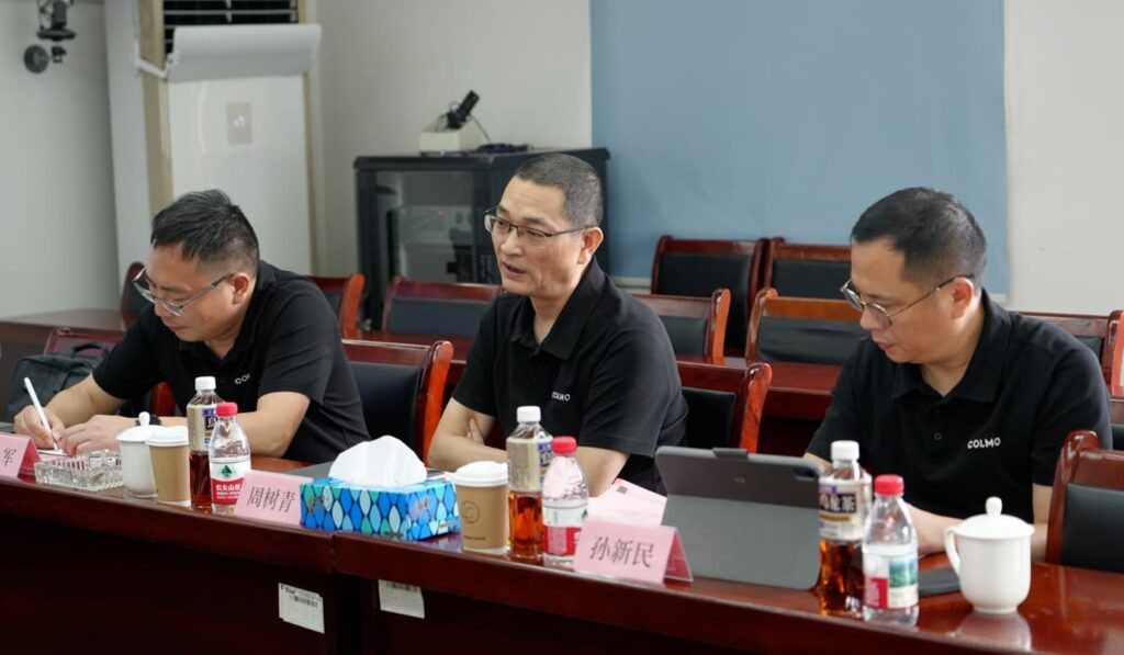 Mr Zhou Shuqing GM of Midea Procurement Center Mr Zhou Shuqing GM of Midea Procurement Center