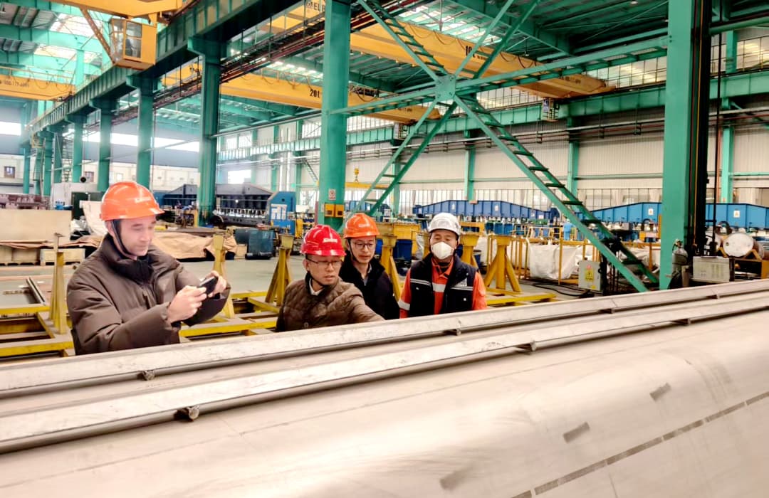 Nantong Rainbow Ship Owner and Classification Society Check Steel Plates Produced by Daming 1