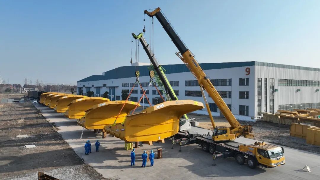 Mining Dump Truck Bodies Manufactured by Daming Heavy Industry 1