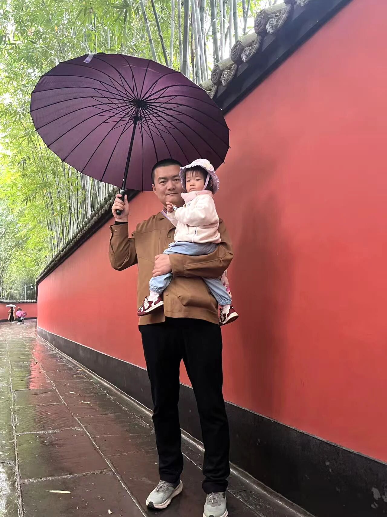 Wang Bin and His Daughter Wang Bin and His Daughter