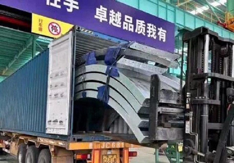 Container loading of large welded assemblies