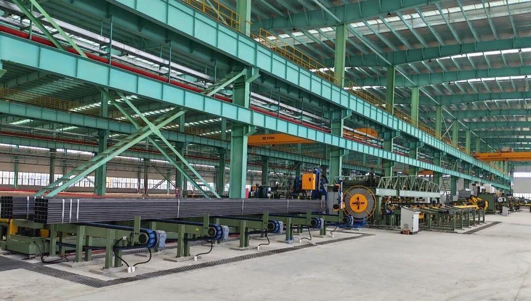 Overview of the new roll forming production line Overview of the new roll forming production line