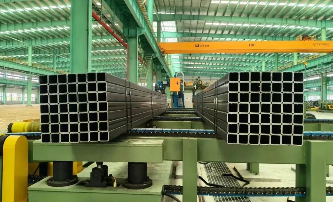 Precision square tubes after forming process Precision square tubes after forming process