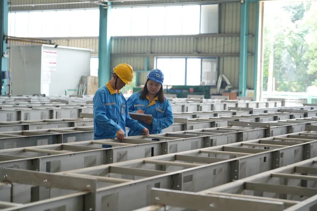 Quality inspection of customized stainless steel components Quality inspection of customized stainless steel components