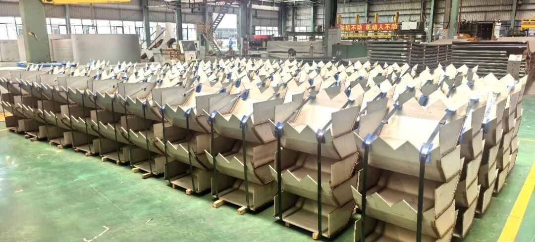 Completed stainless steel internals ready for shipment Completed stainless steel internals ready for shipment