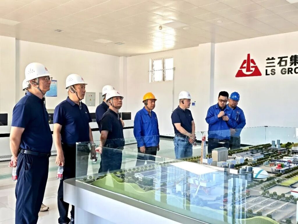 Daming delegation visits LANPECs production facilities Daming delegation visits LANPECs production facilities