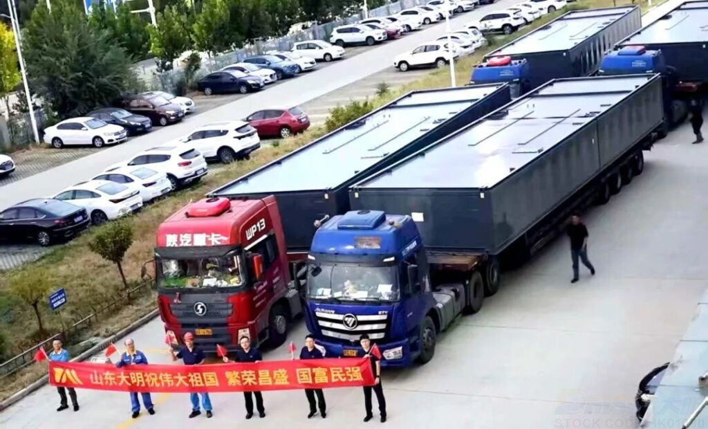 Oil tanks ready for shipment to Australia 1