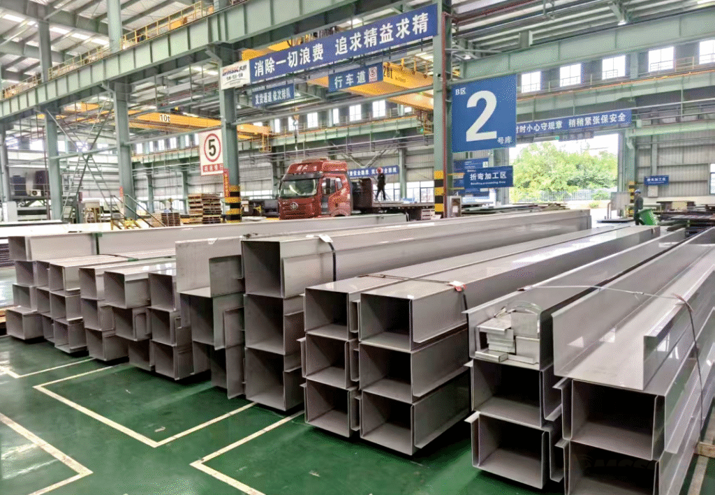Stainless steel roof gutters fabricated by Hubei Daming Stainless steel roof gutters fabricated by Hubei Daming